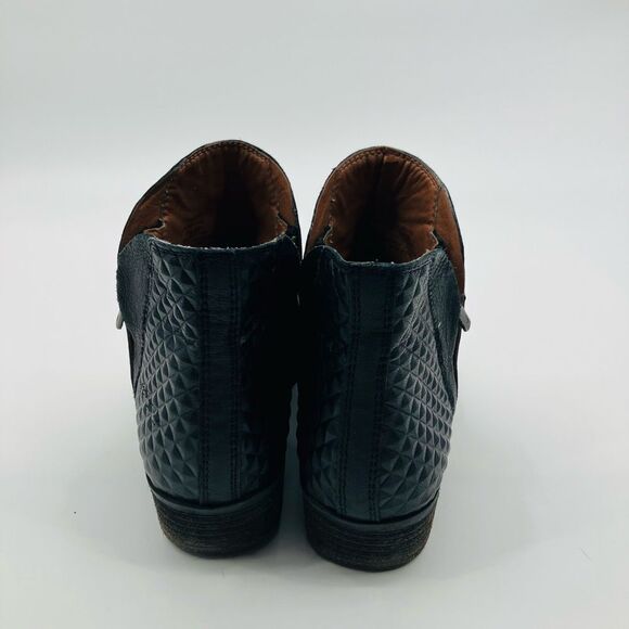 Lucky Brand Women's Brenon Boot Size 8 Low Block Heel Black Leather Quilted - Picture 4 of 8